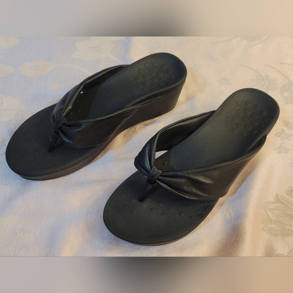Women's size 10 Vionic Arabella sandals